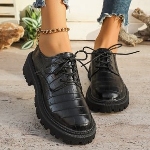 Sieviešu ādas mokasīni ar apaļu purnu, PU augšdaļa, gumijas zole, šņorēšana, vidējais papēdis 3–6 cm