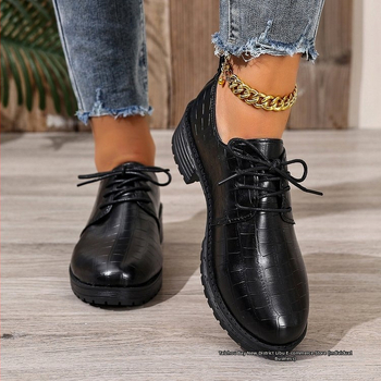 Loaferu kurpes ar apaļu purnu, PU augšdaļa, 6–8 cm biezs papēdis, gumijas zole, mikrošķiedras oderē