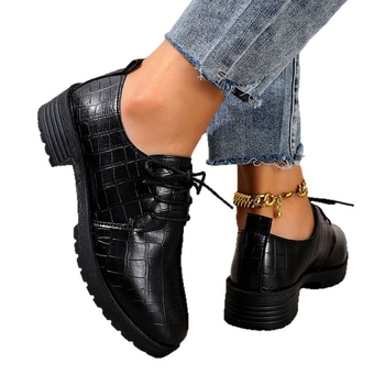 Loaferu kurpes ar apaļu purnu, PU augšdaļa, 6–8 cm biezs papēdis, gumijas zole, mikrošķiedras oderē