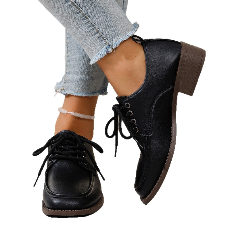 Britu stilā loaferi ar apaļu purnu, PU augšdaļa, koriģēta graudu āda, vidējais papēdis 3-5 cm, gumijas zole