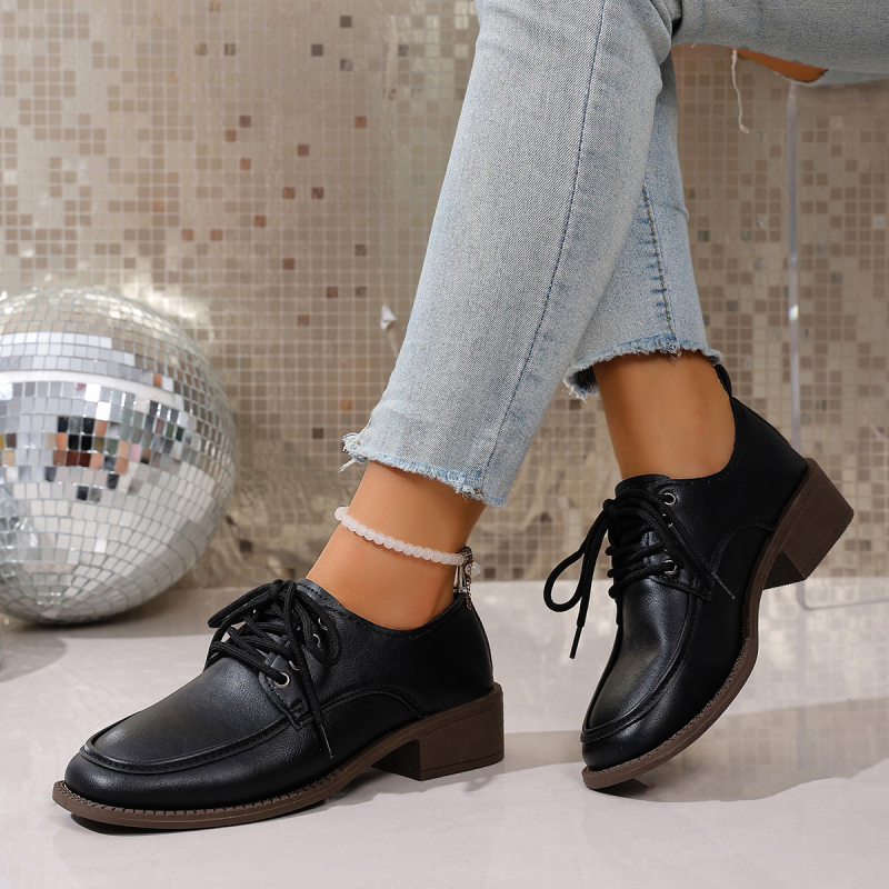 Britu stilā loaferi ar apaļu purnu, PU augšdaļa, koriģēta graudu āda, vidējais papēdis 3-5 cm, gumijas zole