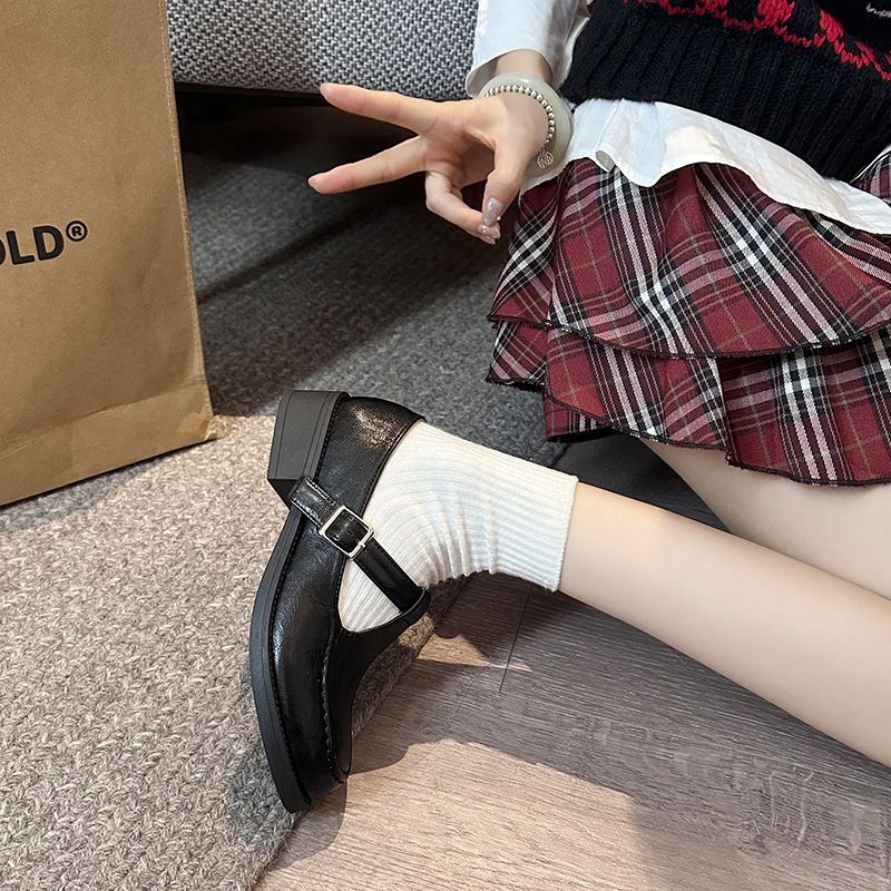 Sieviešu PU ādas loaferi ar apaļu purnu, bez šņorēm, slip-on, zemā papēža, gumijas zole