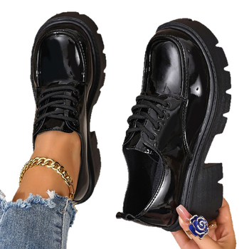 Sieviešu loaferi britu stilā, PU augšdaļa, lakaina āda, apaļa purngala, vidēja papēža 3–5 cm