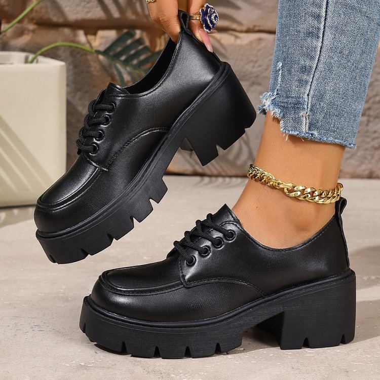 Sieviešu loaferi britu stilā, PU augšdaļa, lakaina āda, apaļa purngala, vidēja papēža 3–5 cm