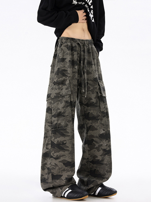 LKTM Darbinės kelnės su kamufliažu, tiesus kirpimas, vidurio liemuo, raištinis užsegimas, patchwork detalės kišenėse, medvilnės mišinys