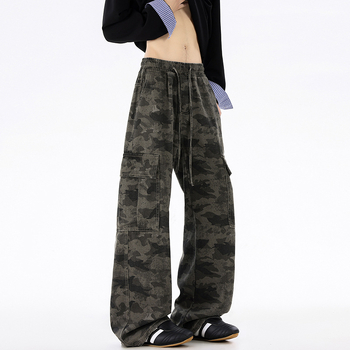 Vyriniai džinsiniai darbo kelniai su kamufliažo raštu, laisvas kirpimas, tiesios kojos, vidurio juosta, raištelinė uždarymas