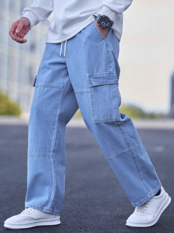 Vyriški Slim Fit džinsai su distressed apdaila, vidutinio juosmens, užtrauktukas, 70% medvilnė.