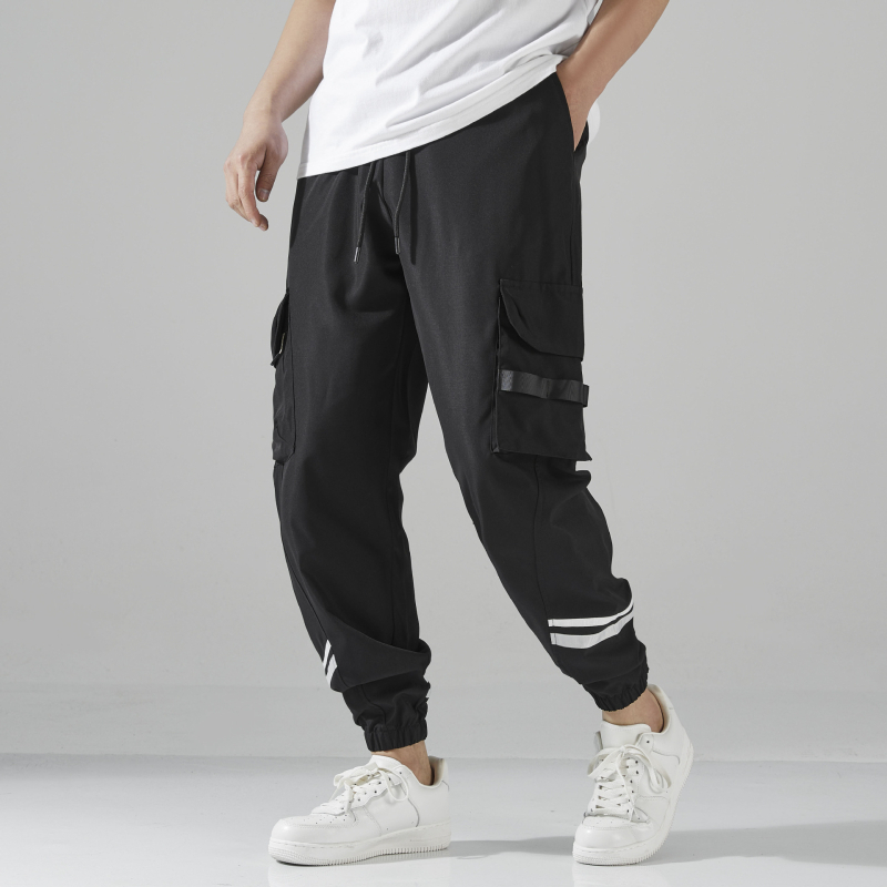 Vyrinės cargo kelnes, laisvas kirpimas, tiesus kelnių siluetas, vidutinio juosmens, poliesterio audinys, korėjietiškas stilius