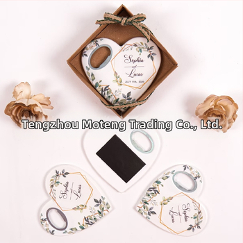 Ανοίχτης μπουκαλιών με μαγνήτη ψυγείου – Προσωποποιημένο λογότυπο, πλαστικό, δώρο για γάμους και γιορτές