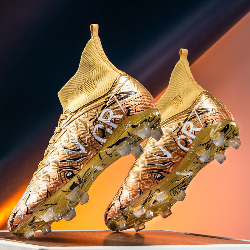 Futbola kurpes zālei – universālas, pieaugušajiem, priekšējās šņorēšanas, augšējā daļa no sintētiskās ādas, gumijas zole