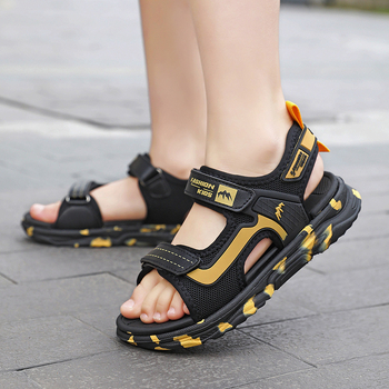 Bērnu sandales ar atvērtiem pirkstiem – augšējā daļa: sintētiskā āda; zole: EVA; Velcro aizdare; vecums 1–3 gadi