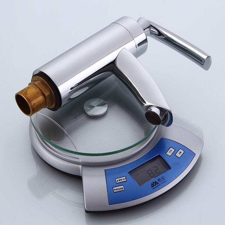 Vario praustuvo maišytuvo su viena skylė, vertikalus montavimas, atidarymas raktu, keraminis čipų vožtuvas