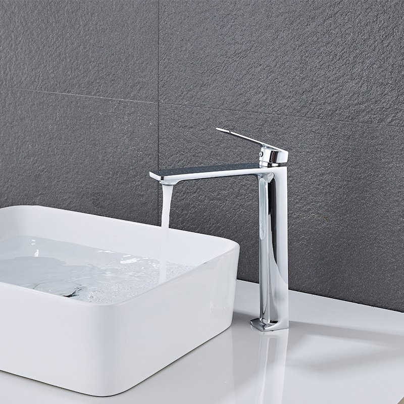 Maišymo čiaupas praustuvui, varinis korpusas, keramikinis vožtuvo šerdis, senovinis elektroplakato paviršius, pakėlimo tipas, vieno jungties