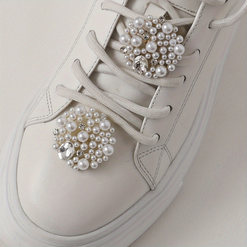 Αποσπώμενες κυκλικές αγκράφες παπουτσιών με ψεύτικο μαργαριτάρι – σετ δύο τεμαχίων για υφασμάτινα παπούτσια (Κωδ. Laz601099700208359)