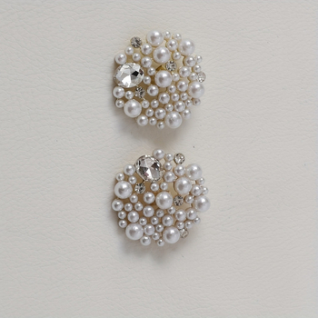 Αποσπώμενες κυκλικές αγκράφες παπουτσιών με ψεύτικο μαργαριτάρι – σετ δύο τεμαχίων για υφασμάτινα παπούτσια (Κωδ. Laz601099700208359)