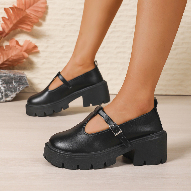 Loafers ar apaļu purnu, PU augšdaļa, sprādzes aizdare, vidēja papēža augstums 3–6 cm, gumijas zole