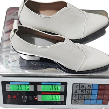 Sieviešu Čellija stila slip-on loaferi, ar asu purnu, PU augšdaļa, gumijas zole, vidējais papēža augstums 3–5 cm, zems šuvums