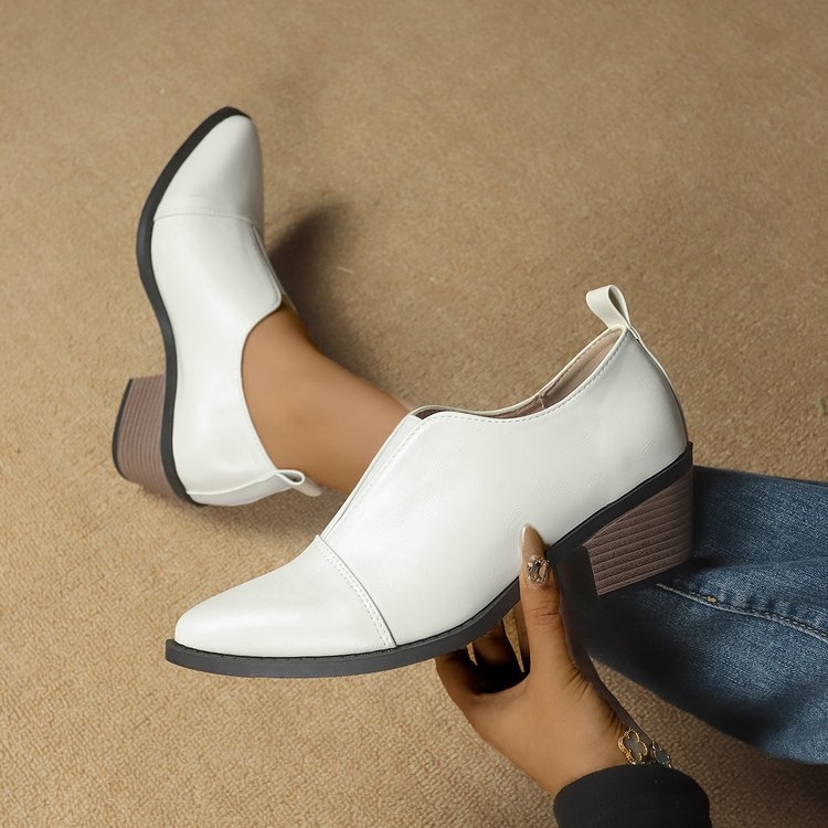 Sieviešu Čellija stila slip-on loaferi, ar asu purnu, PU augšdaļa, gumijas zole, vidējais papēža augstums 3–5 cm, zems šuvums