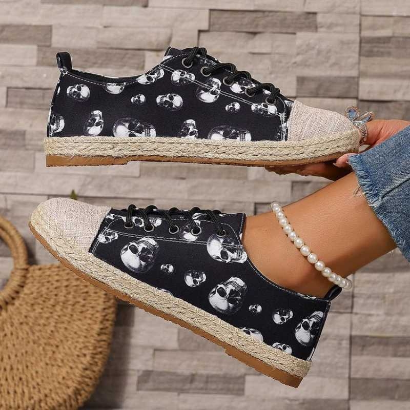 Ikdienas kurpes, apaļa purngala, šņorētas, kaķu papēdis 4-6 cm, gumijas zole