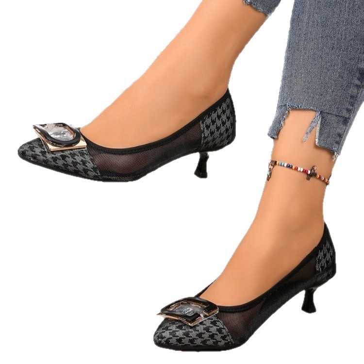 Sieviešu sandales ar sieti izgriezumu, smails purns, vidēja augstuma papēdis, slip-on, PU augšējā daļa