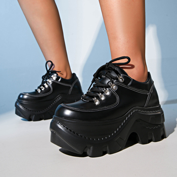 Sievišķīgi platformas loaferi – PU augšējā daļa, apaļš purns, platformas zole, šņorējums, gumijas zole