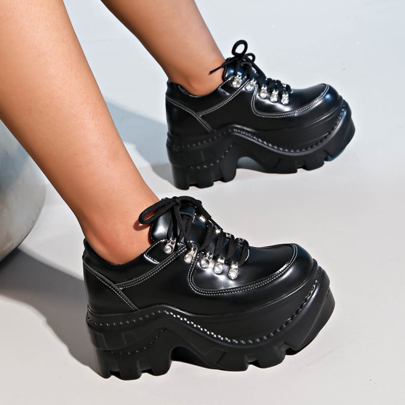 Sievišķīgi platformas loaferi – PU augšējā daļa, apaļš purns, platformas zole, šņorējums, gumijas zole