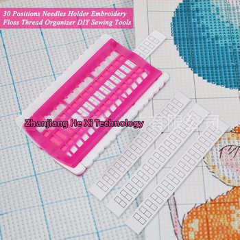 Organizator igala i niti za krstni bod (cross stitch), držač igala, organizator niti za šivanje — Flower in hand, ZM102, 70 g