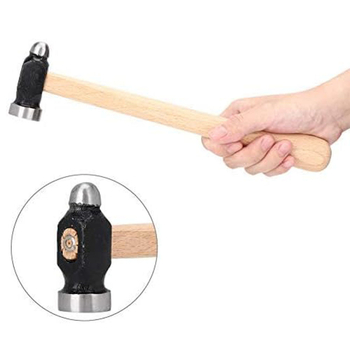 Kugļu galvas āmurs ar koka rokturi, domāts mājas DIY darbiem