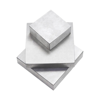 Εργαλεία από ξύλο τετράγωνου σχήματος — Προέλευση Σουζού, Άνοιξη 2024