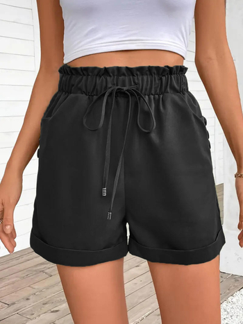 Γυναικείος καθημερινός σορτς από πολυεστέρα, κοντό μήκος, με πιέτες στη μέση και κορδόνι μέσης, ίσιο κόψιμο