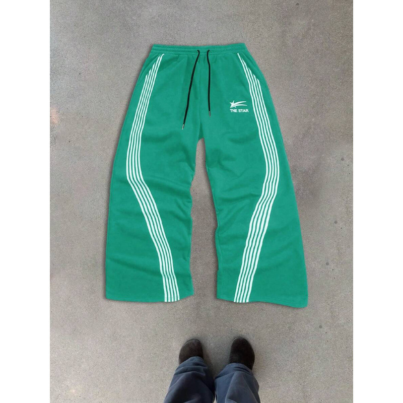 Laisvai siuvamas vyriškas marškinėliai su šūkio spauda ir juostele ant juosmens; natūralios medvilnės CVC mišinys; retro stilius.