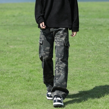 Ανδρικά παντελόνια cargo με patch τσέπες, καμουφλαρισμένο μοτίβο, ίσιο κόψιμο, φλις επένδυση, διπλή μέση, για όλες τις εποχές