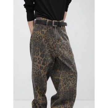 Дънки с леопардов принт, прави крачоли, свободен силует, подплатени с флис, закопчаване с връзки