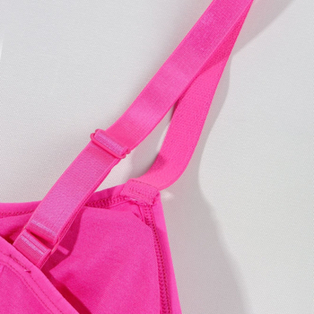 Sporta krūšturis joga ar saitēm, 3/4 kauss, formēts kauss ar putām, galvenais materiāls poliesters 90–95%, pildījums no Spandex <30%