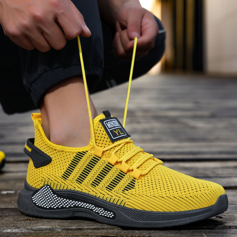 Vyrams skirti laisvalaikio bateliai su kvėpuojančia audinio viršutine, žemas profilis, apvali nosis, guminė pada, tekstilinė įdėklas