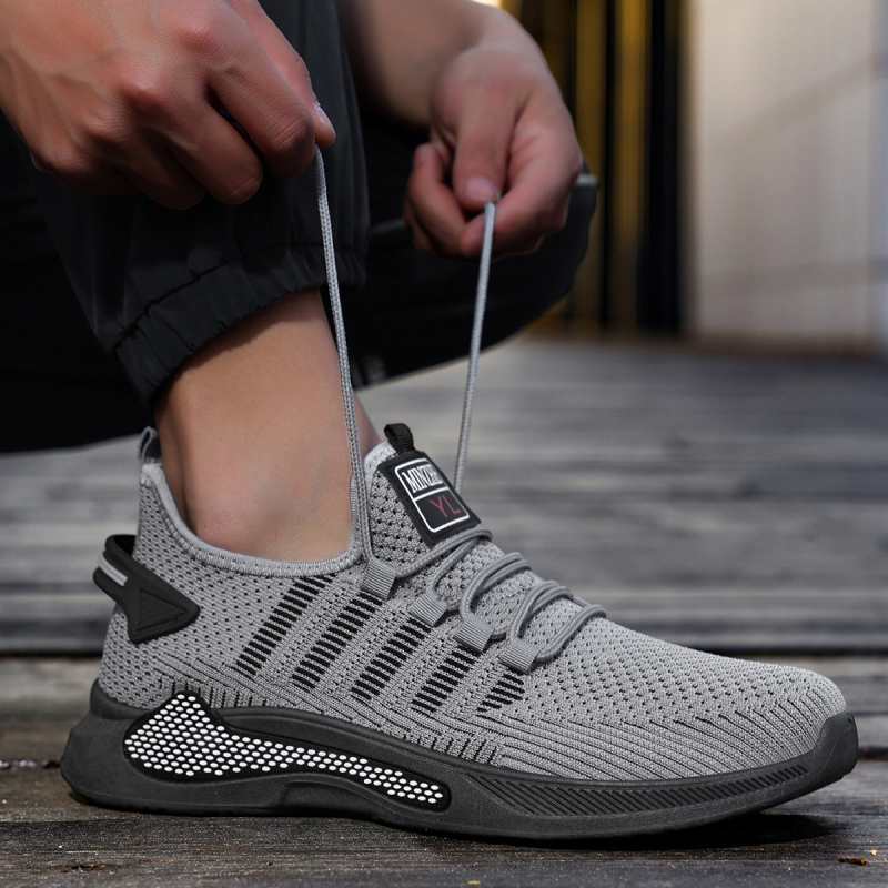 Vyrams skirti laisvalaikio bateliai su kvėpuojančia audinio viršutine, žemas profilis, apvali nosis, guminė pada, tekstilinė įdėklas