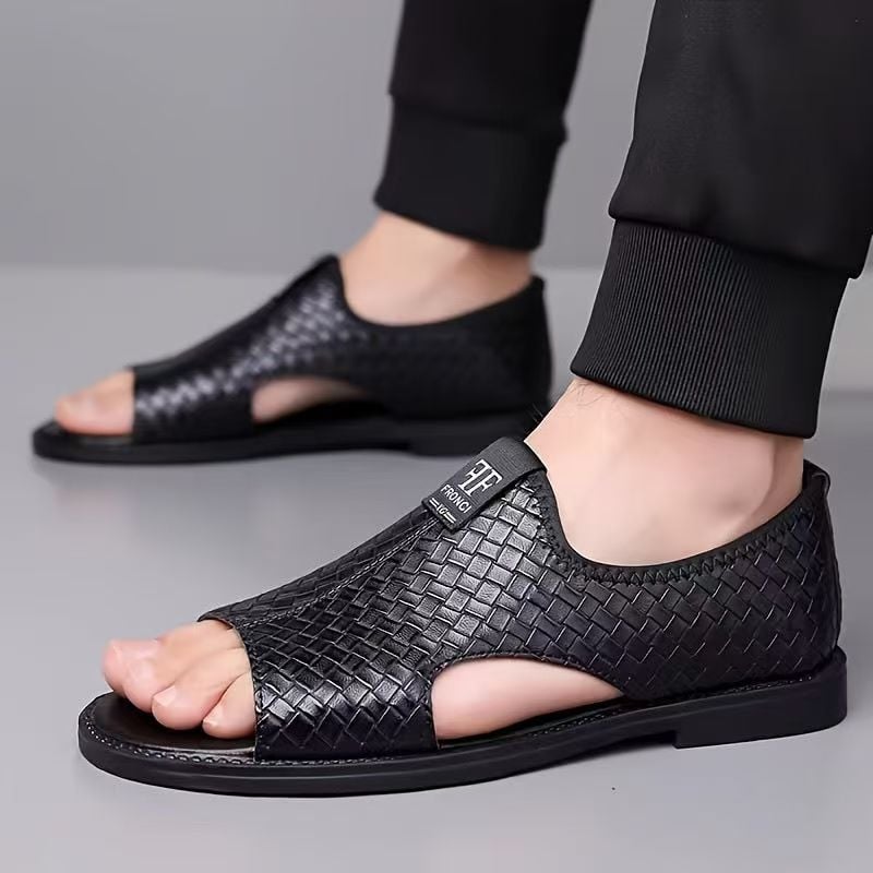 Ανδρικά σανδάλια από δέρμα μικροϊνών με ανάγλυφη υφή, αδιάβροτα, σόλα καουτσούκ, slip-on, casual, με ανοικτό μπροστινό μέρος