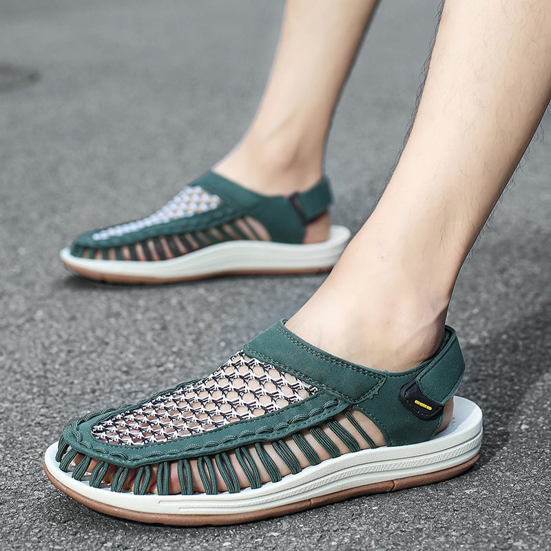 Ανδρικά σανδάλια με υφαντή επάνω επιφάνεια, σόλα καουτσούκ, κλείσιμο Velcro, αθλητικό στιλ, κλειστό δάχτυλο, καλοκαίρι 2025