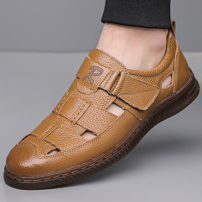 Σανδάλια από πρώτο στρώμα βοείου δέρματος, διαπεραστός διάτρητος σχεδιασμός, Velcro κλείσιμο, αντιολισθητική μαλακή σόλα, για άνδρες μέσης ηλικίας 40–60 ετών