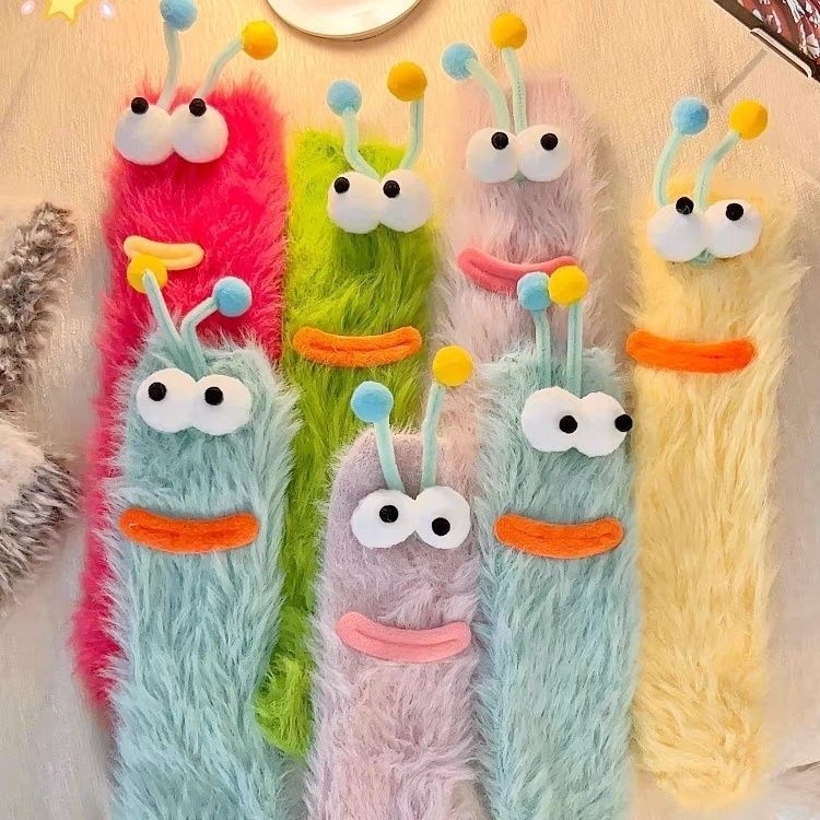 Sieviešu zeķes ar karikatūras motīvu un krāsu blokiem, no neilona, dezodorējošas, ar īsu maliņu, ikdienas lietošanai