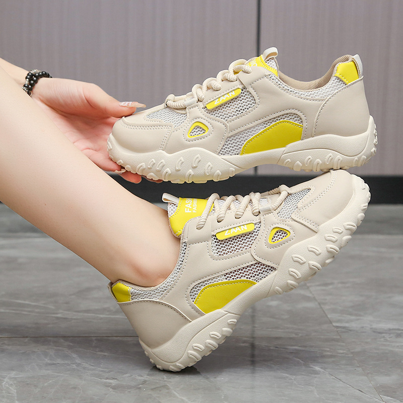 Sieviešu korejiešu stila tīkla elpojošas sporta kurpes ar šņorēm, PU augšdaļa ar lakotas ādas akcentiem, odere no sieta, gumijas zole