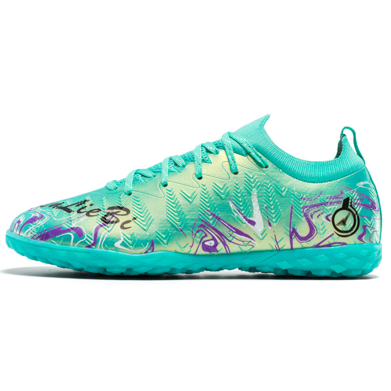 TF garās skrūves futbola kurpes zālei un mākslīgajai zālienam — priekšējā šņorēšana, virsma no sintētiskās ādas, pretslīdēšanas zole