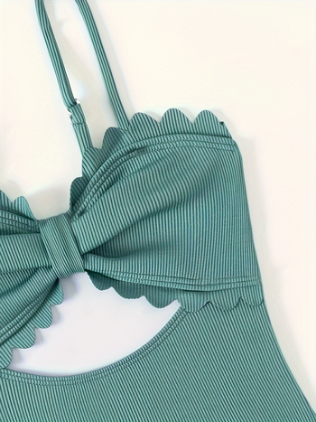 Κοριτσίστικο ολόσωμο μαγιό με δαντελένιες λεπτομέρειες σε λουλούδι, τιράντες με διάτρητα σχέδια, επένδυση στήθους, υψηλή μέση, πολυεστέρρας