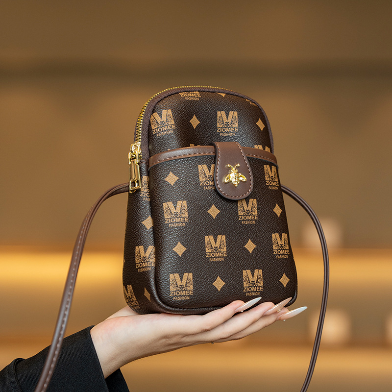 GELANDAI sieviešu crossbody telefona soma, PVC materiāls, pilsētas minimalistiskais stils, horizontāli taisnstūrveida forma, rāvējslēdzēja aizdarē, iekšējās kabatas: slēgta kabata ar rāvējslēdzēju, telefona kabata, nodalījuma kabata