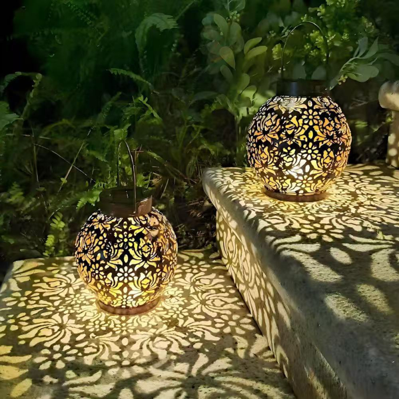 Соларен окачващ фенер – LED лампи, IP44, 1W, 1.2V, 6–12 ч работа