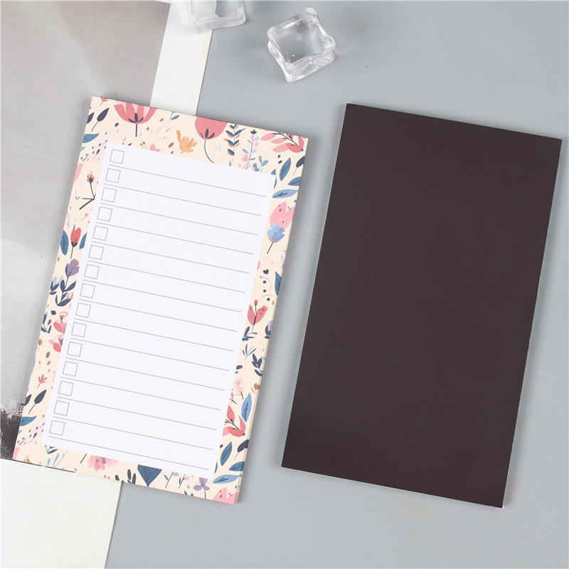 Piezīmju grāmatiņa ar vaļēju vākumu, Woodfree papīrs 75 g, 100–200 lapu, vienkāršs dizains