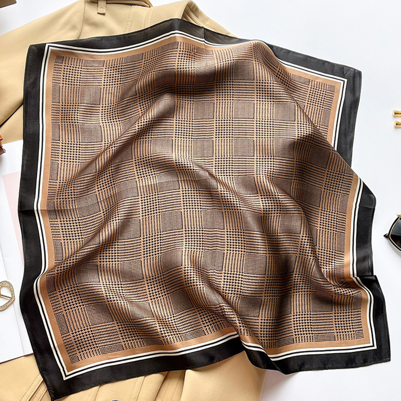 Valley of Beauty šilko šalikas, mažas kvadratas, paprasta audinys, spauda, ruduo