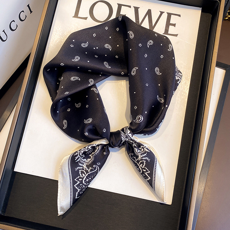 Valley of Beauty šilko šalikas, mažas kvadratas, paprasta audinys, spauda, ruduo