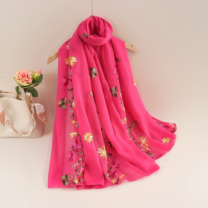 Siuvinėtas šalikėlis iš medvilnės ir lino su kanapių pluoštu, twill audinys, bohemiškas etninio stiliaus, pavasaris