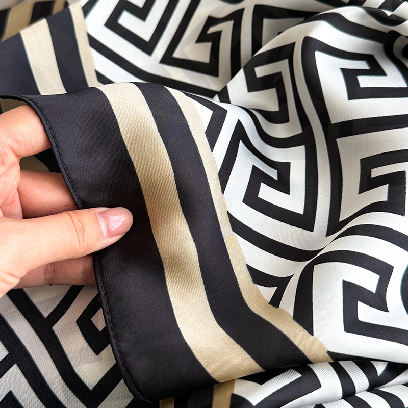 Eșarfă din mătase artificială, lungime medie, elegantă, versatilă, de înaltă calitate, finisaj tie-dye